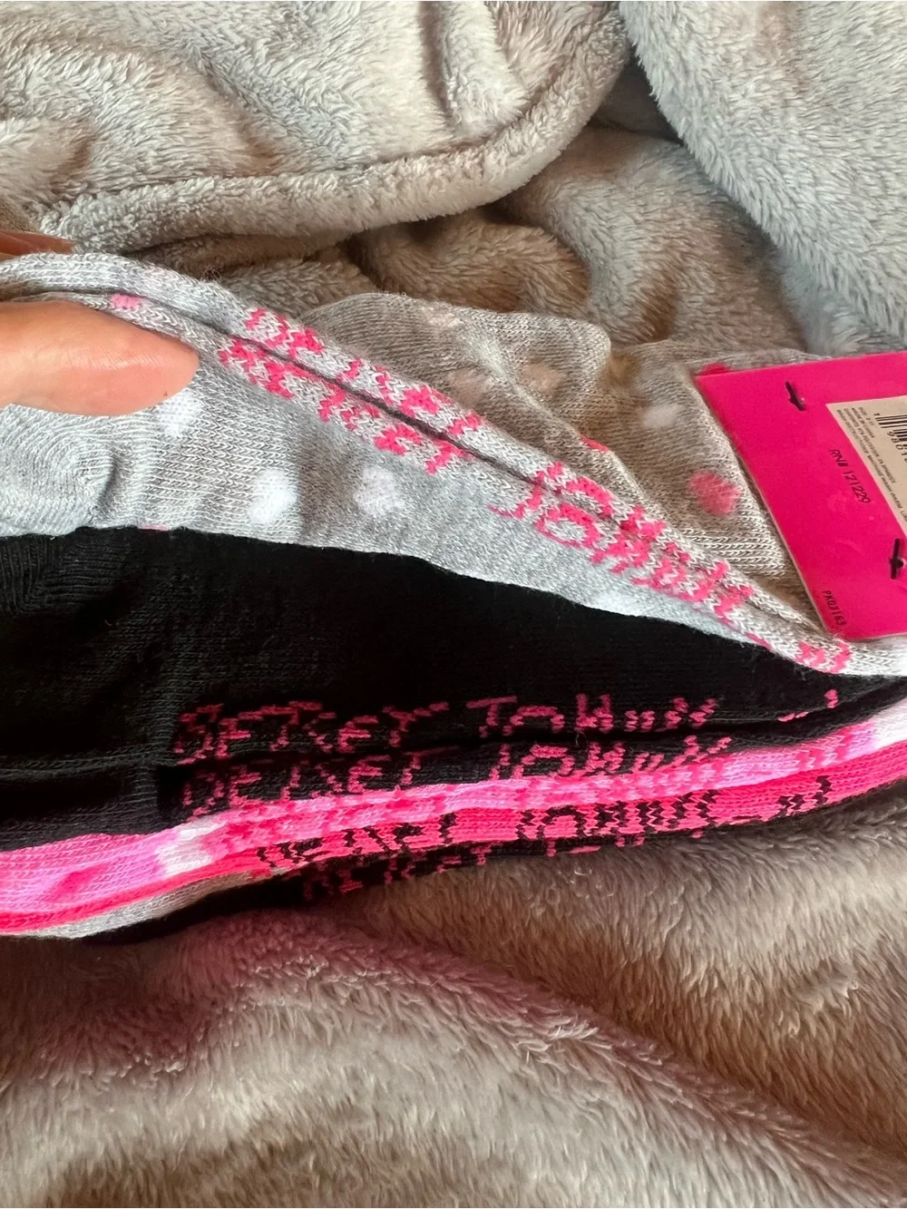 Betsey Johnson 6 Pairs Shoe Size 5-10 Quarter Socks, new